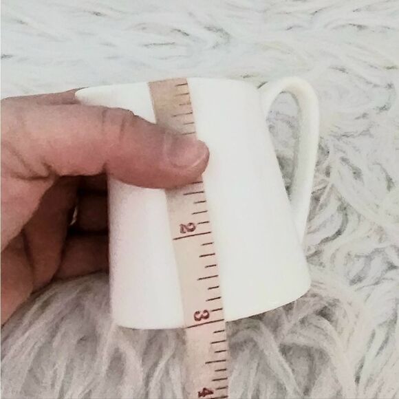 Creamer vintage off white farmhouse decor - Picture 3 of 3